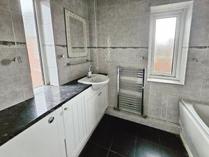 Photo 1- click for photo gallery